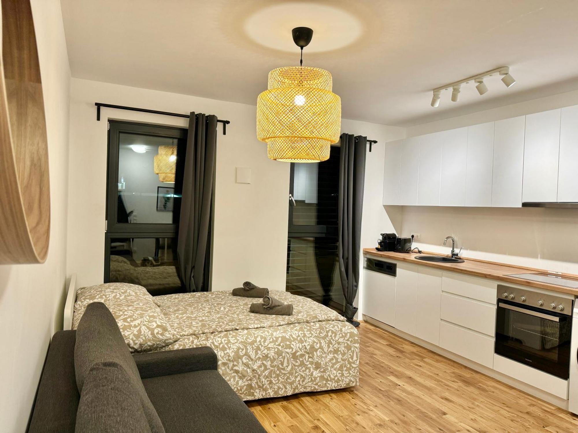 Modern Apartment With Balcony & Free Parking - Nearby Metro Відень Екстер'єр фото